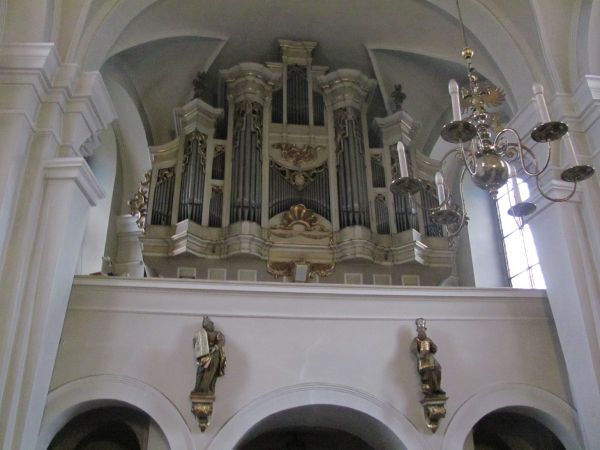 Kościół pobernardyński pw. Najświętszego Imienia Jezus i Niepokalanego Poczęcia N.M.P. - chór organowy.