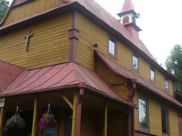 Wejście  do  kościoła  Sw.Anny