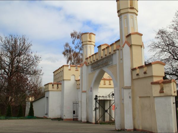 Pałac Lubomirskich w Przemyślu - Bakończycach .  Wybudowany w latach 1885–1887 przez księcia Hieronima Adama Lubomirskiego, według projektu Maksymiliana Nitscha