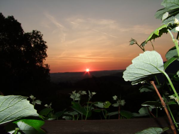 Kolejna faza wschodu słońca nad Gorzeniem Górnym