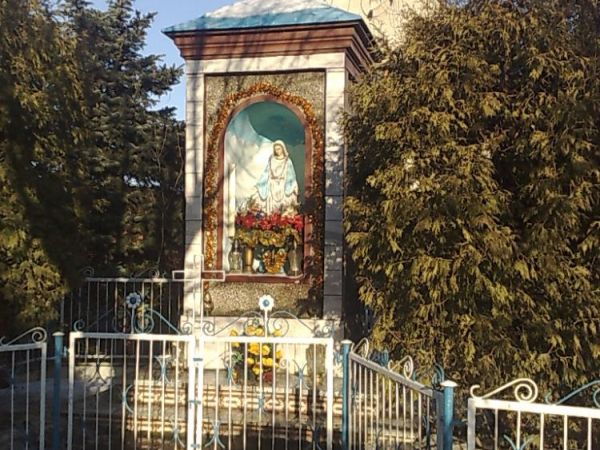 Przydrożna kapliczka.