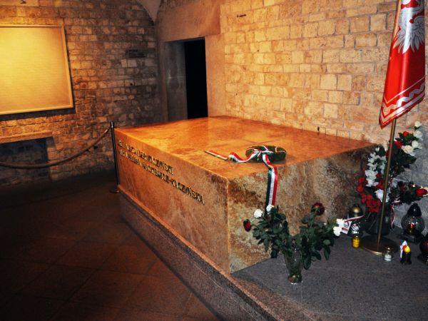 Kraków . Krypta wawelska - Lech Kaczyński .