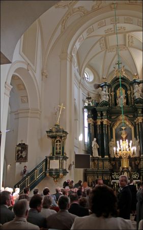 Kościół pw. św. Mikołaja i Stanisława biskupa w Jarosławiu przy ulicy Benedyktyńskiej. Przez starszych mieszkańców zwany Anna Kasarnia, został zbudowany w latac