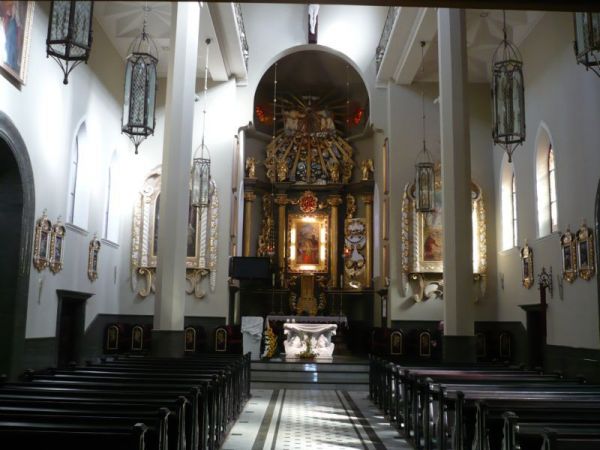 To wnętrze kościoła Św. Doroty po remoncie,przed laty wyglądało
zupełnie inaczej.