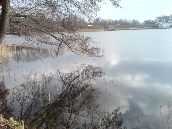 Sępólno Krajeńskie - most i fragment jeziora.