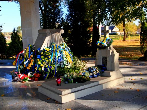 Cerkiew Opieki Matki Bożej w Młynach. Wybudowana pod koniec XVII wieku.  Obecnie Kościół filialny rzymskokatolickiej parafii w Korczowej. W latach 1852-70  prob