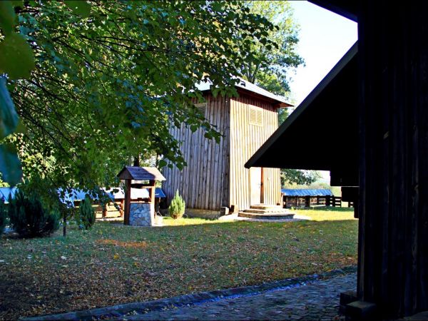 Cerkiew Opieki Matki Bożej w Młynach. Wybudowana pod koniec XVII wieku.  Obecnie Kościół filialny rzymskokatolickiej parafii w Korczowej. W latach 1852-70  prob