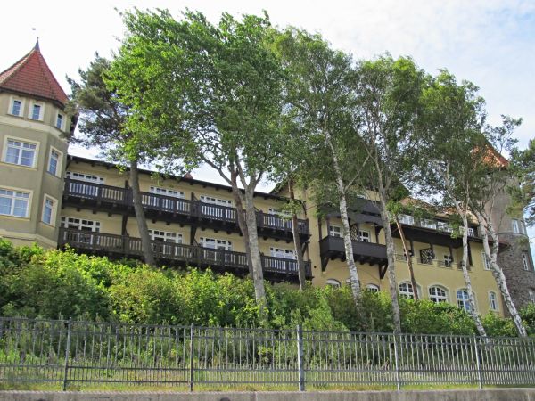 Były Zamek z początku XX w., obecnie Hotel Neptun