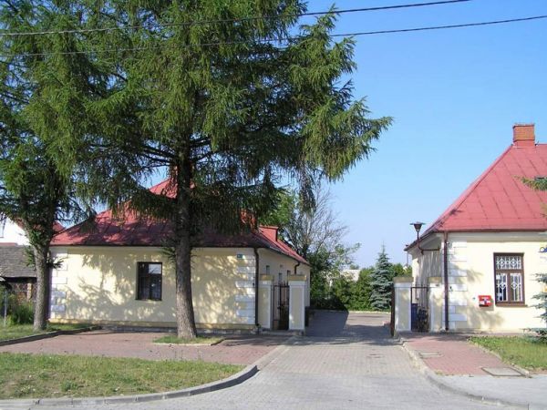 Szczuczyn, zabytkowy zespół budynków poczty /1863/