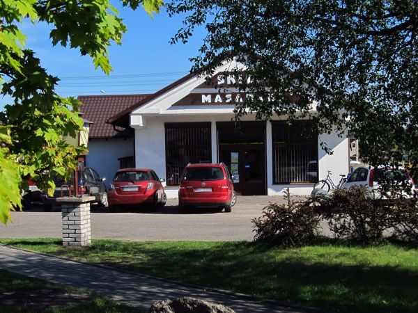 Centrum handlowe i zarazem centrum miasta przy drodze krajowej nr 22 (Gorzów - Elbląg).