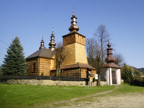 Łosie Drewniana cerkiew pw. Narodzenia NMP