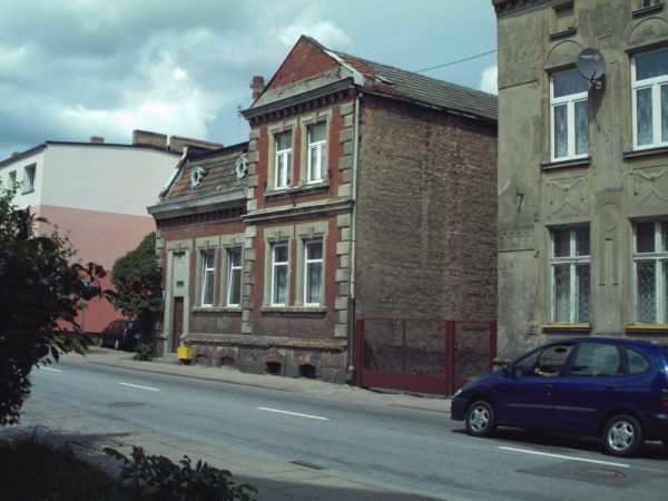 Piękno prac patrona,nijak się ma do stanu kamienic.
ul. Wojciecha Kossaka.