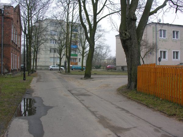 Osiedlowa uliczka (10.02.2008)