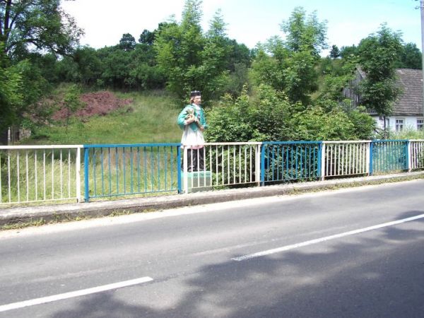 Przydrożna figurka w Pławnej Dolnej.