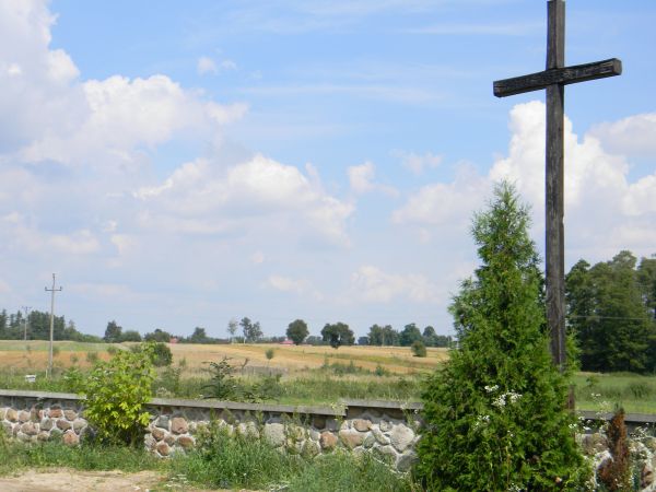 Sońsk - cmentarz w oddali Strusin