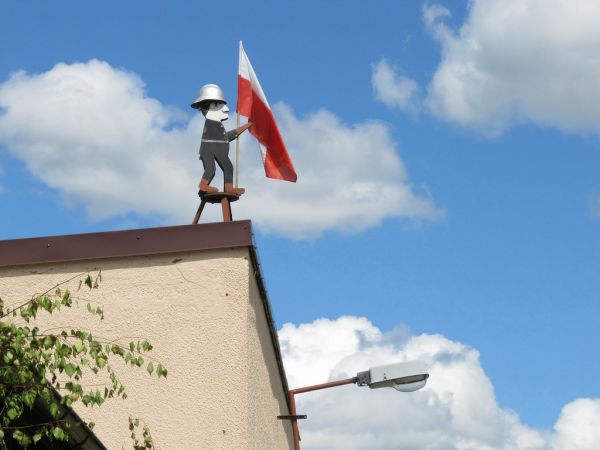 Czuwający strażak na remizie