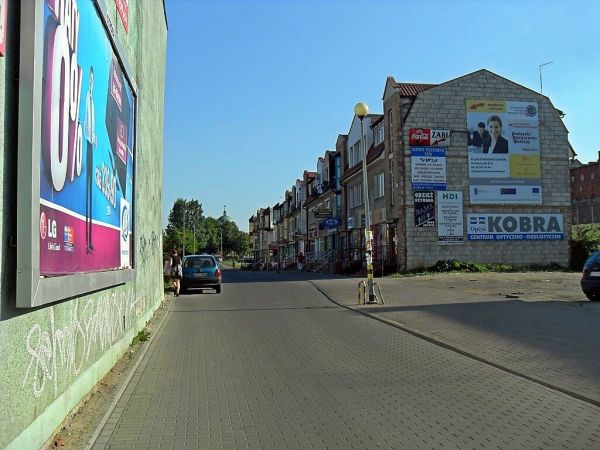 Zespół domów mieszkalno-biurowo-handlowych przy ulicy Kościuszki koło Sądu