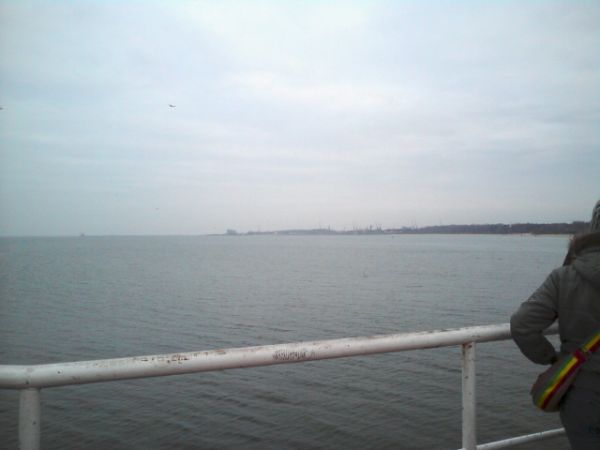 Widok z mola jelitkowskiego na Westerplatte