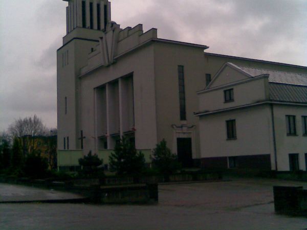 Kościół św. Trójcy w Dębcu