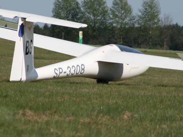 Junior na lotnisku w Kornem :)