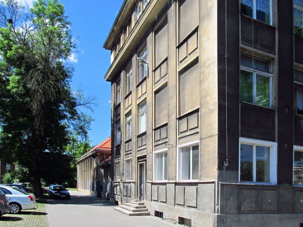 Budynek gimnazjum nr 24 w Bydgoszczy przy ulicy Tadeusza Kościuszki nr 37a