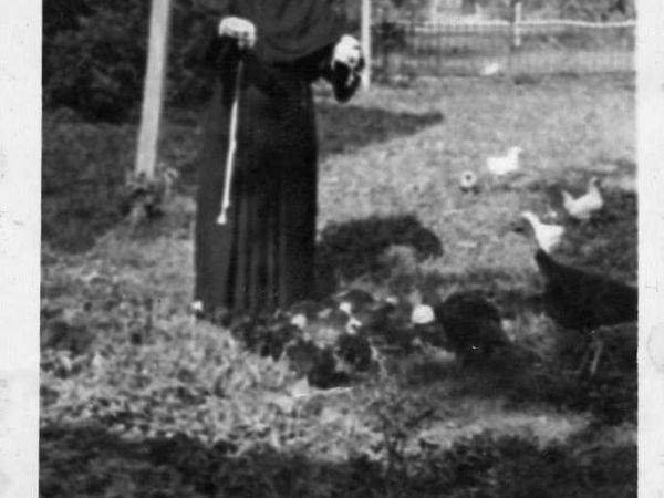 Proboszcz kościoła katolickiego w  Zbylutowie. Rok ok.1948