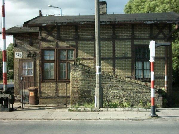 Stacja w Puszczykówku (przed renowacją)