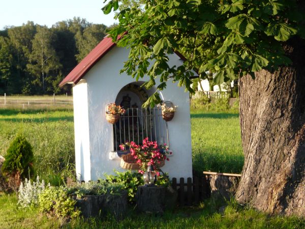 Kapliczka przy ul. Leszczynowej