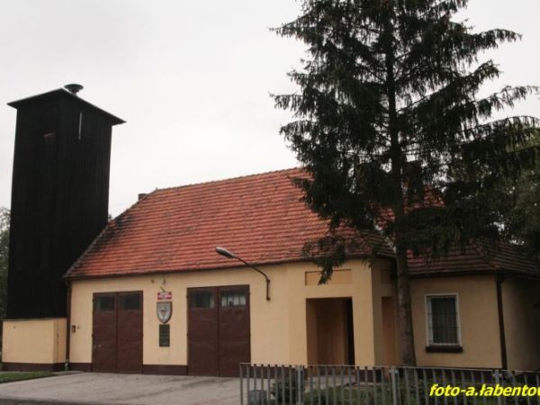 REMIZA  OCHOTNICZEJ  STRAŻY  POŻARNEJ