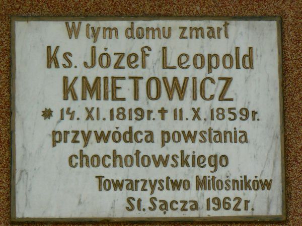 Tablica pamiątkowa w rynku