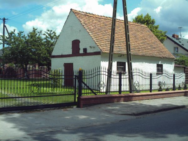 Budyneczek gospodarczy.
ul. Dworcowa.