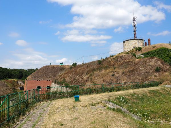 w 1960r. twierdza została uznana za zabytek i przekazana turystom.
