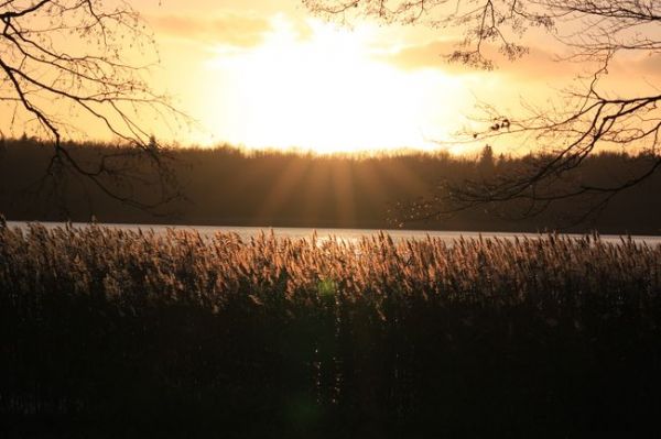 Zachód słońca nad j. Trzesiecko w Szczecinku
