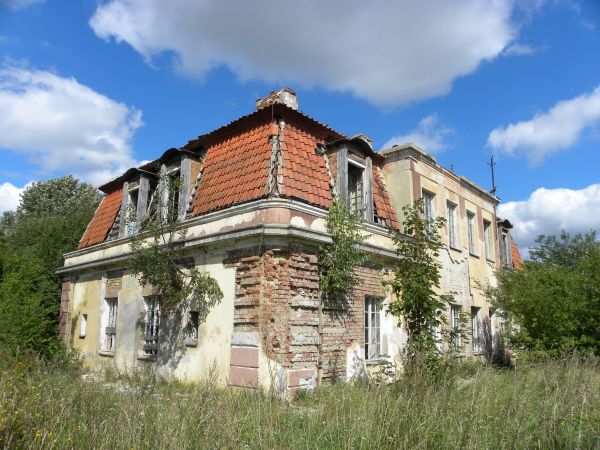 Tak wygląda pałac w Wielewie ,powi Kętrzyn,dnia 28-08-2011r