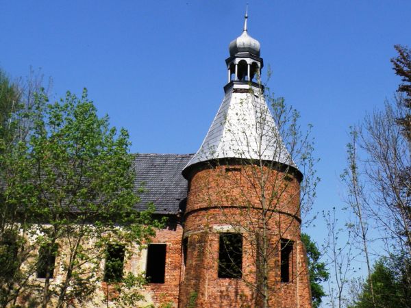 Jedna z wież zamkowych