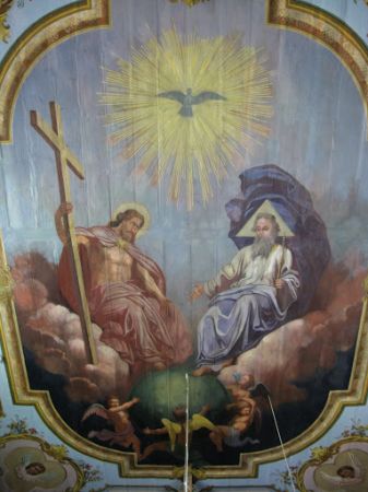 polichromia figuralna, sufitowa - wykonana w latach 1899 - 1904 przez Antoniego i Michała Bogdańskich przy udziale Mikołaja Demkowicza.