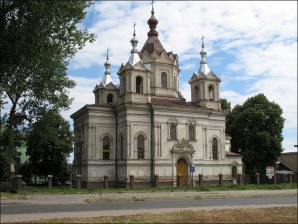 Cerkiew prawosławna zbudowana w latach 1889 - 1890 przez rząd carski w celu rusyfikacji tych terenów.