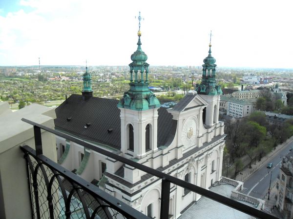 Archikatedra widziana z Wieży Trynitarskiej.