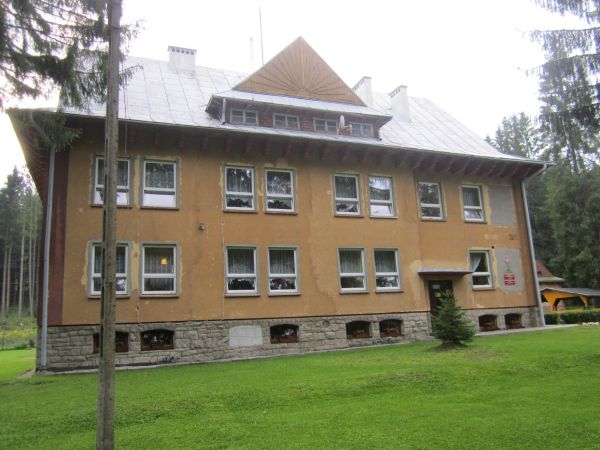 Szkolne Schronisko Młodzieżowe w Rajczy Nickulinie Filia w Soblówce, Dom Wczasów Dziecięcych w Soblówce