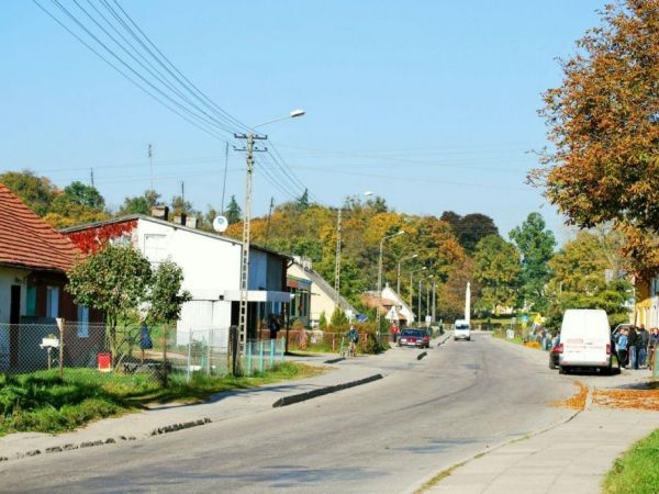 Waplewo Wielkie - widok starej zabudowy wsi.