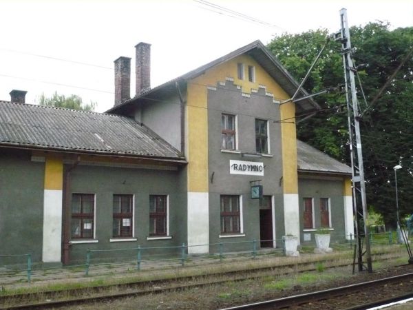 Budynek dworca "pkp"  w Radymnie
