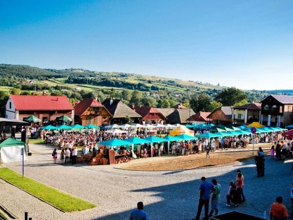 Rynek  impreza-pruchnickie sochaczki