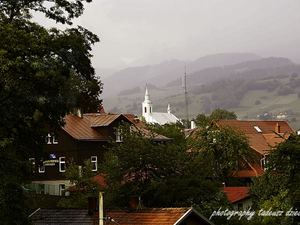 Widok z mostu na rzece Poprad
