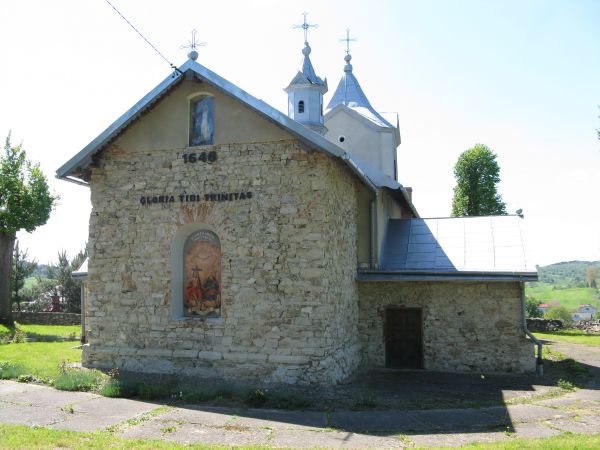 cerkiew - po remoncie, wymianie więźby dachowej i pokrycia - z zachowaniem wszelkich reguł, zasad i przepisów w tym temacie.