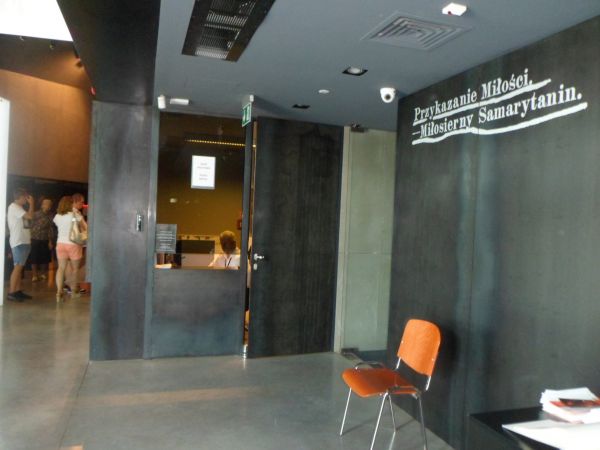 Muzeum Polaków Ratujących Żydów podczas II wojny światowej im. Rodziny Ulmów - powstało w latach 2013 - 2015, uroczyście otwarto je 17 marca 2016r.