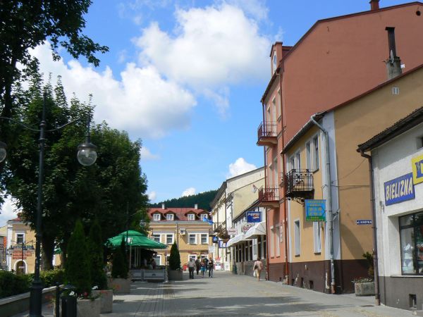 CENTRUM-USTRZYKI DOLNE