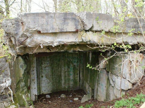 Pozostałości "Wału Pomorskiego" Zdbice - kwiecień 2010