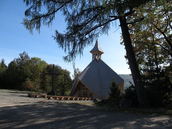 Kaplica na polanie  pod Dębowcem