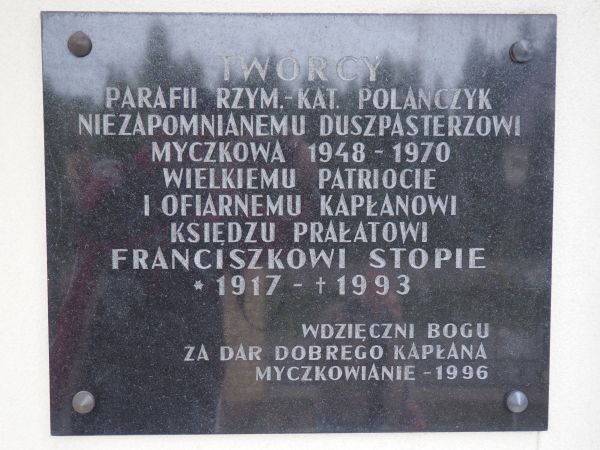 tablica - z podziękowaniem, ku pamięci, od parafian. Przy temacie : polecam galerie i opisy ich zdjęć m. Solina - tam kościół w m. Zabrodzie oraz Polańczyk.