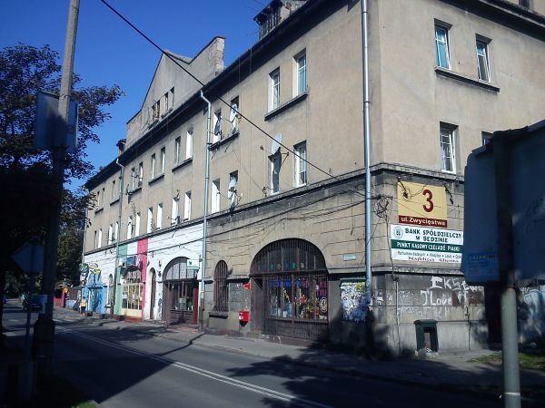 Czeladź-Piaski. Kamienica przy Ul. Zwycięstwa.